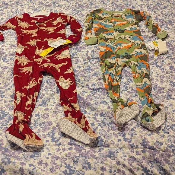 2T Boy's Footed Carter's Sleepers - Picture 3 of 8